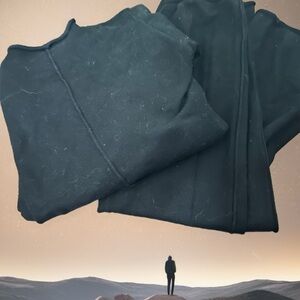 Black Sweatshirt And Sweatpants